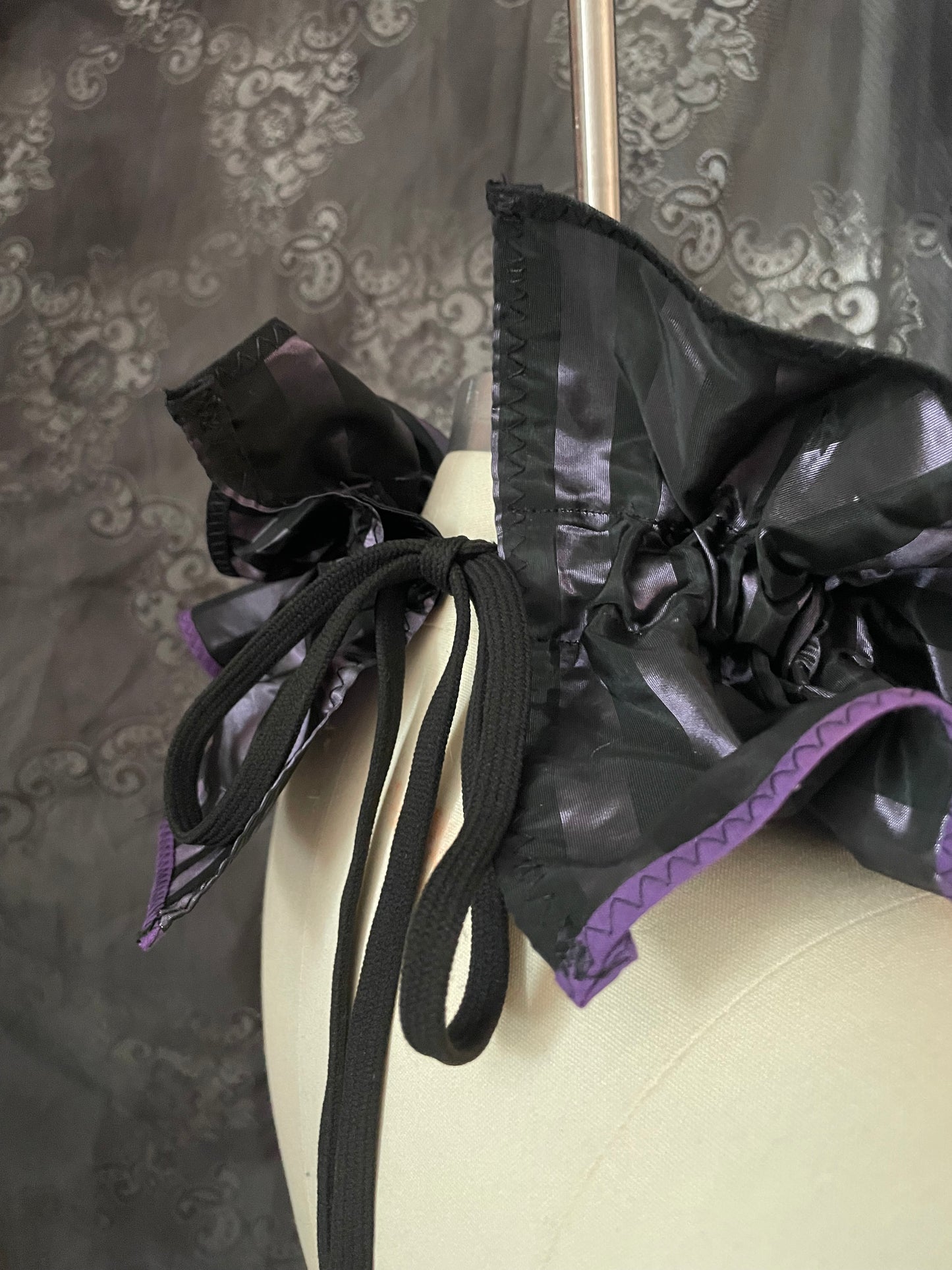 Purple & black Ruffle Collar