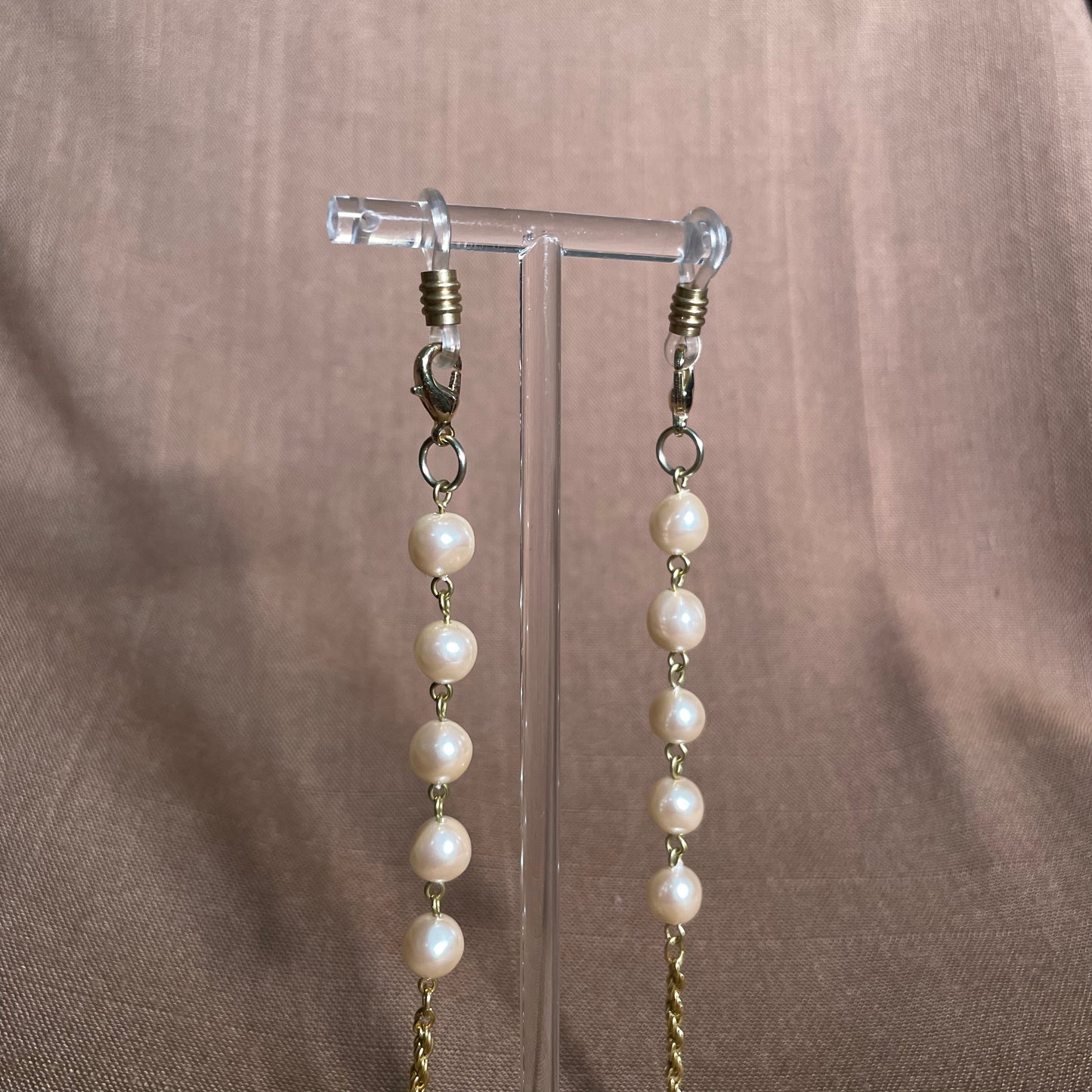 Pearl twist eyeglass chain