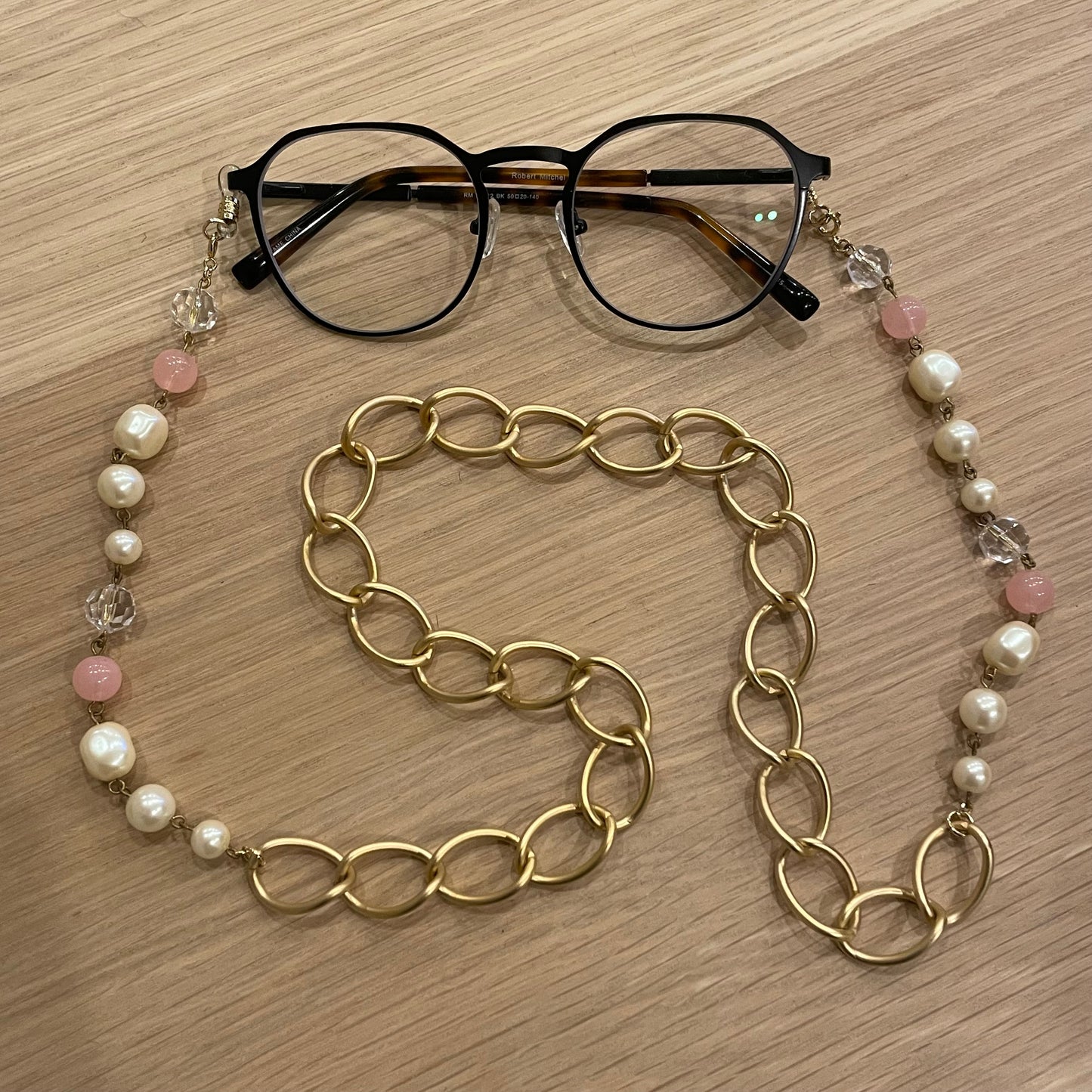 pink & pearl eyeglass chain
