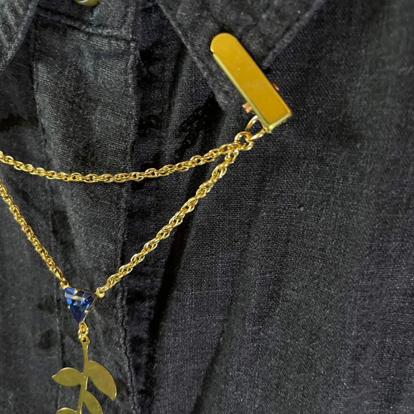 Blue botanist clip chain