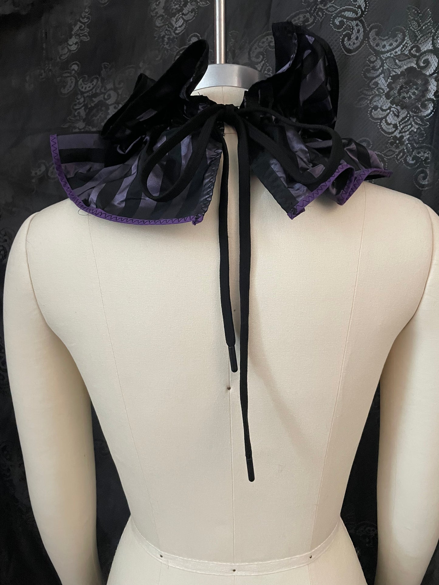 Purple & black Ruffle Collar
