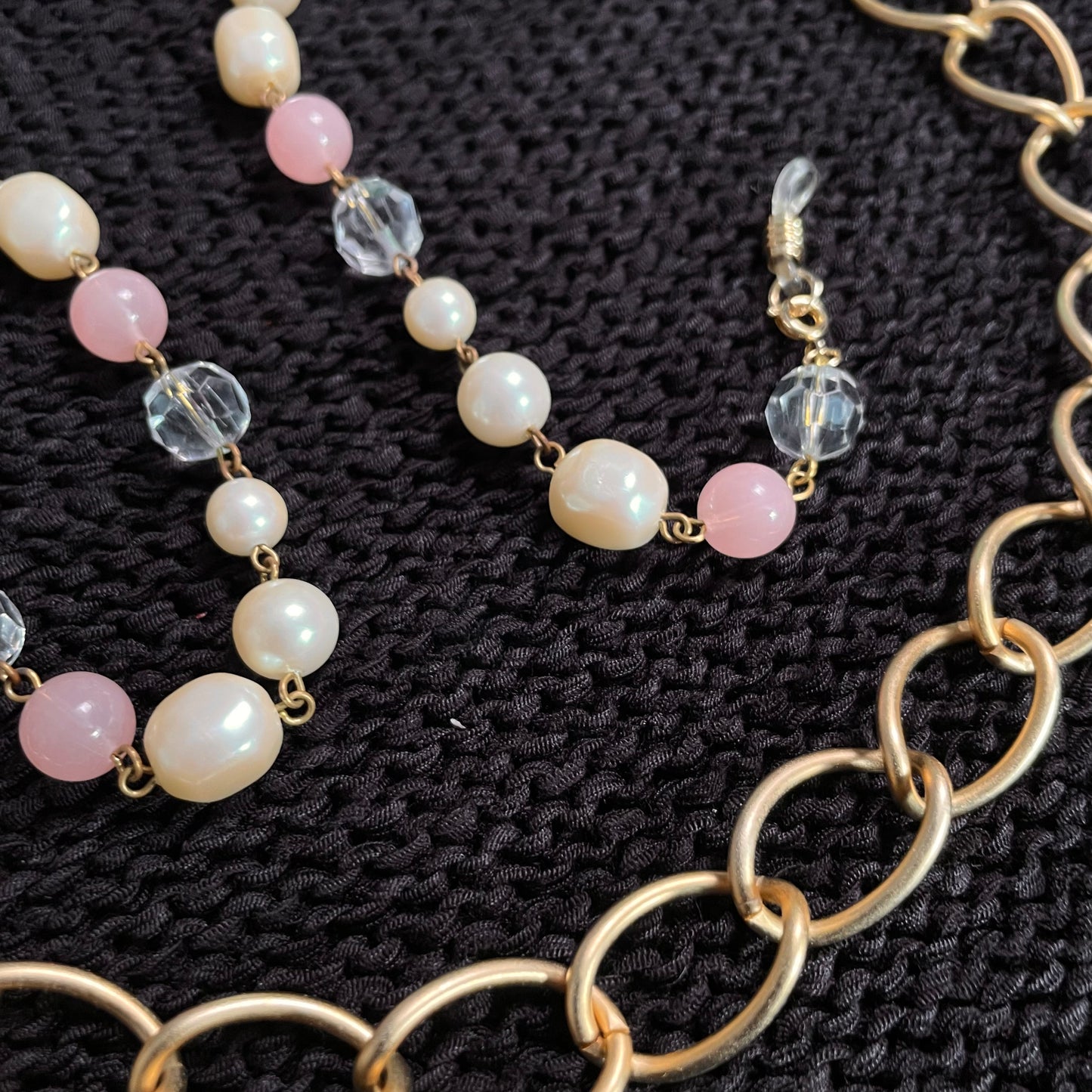 pink & pearl eyeglass chain
