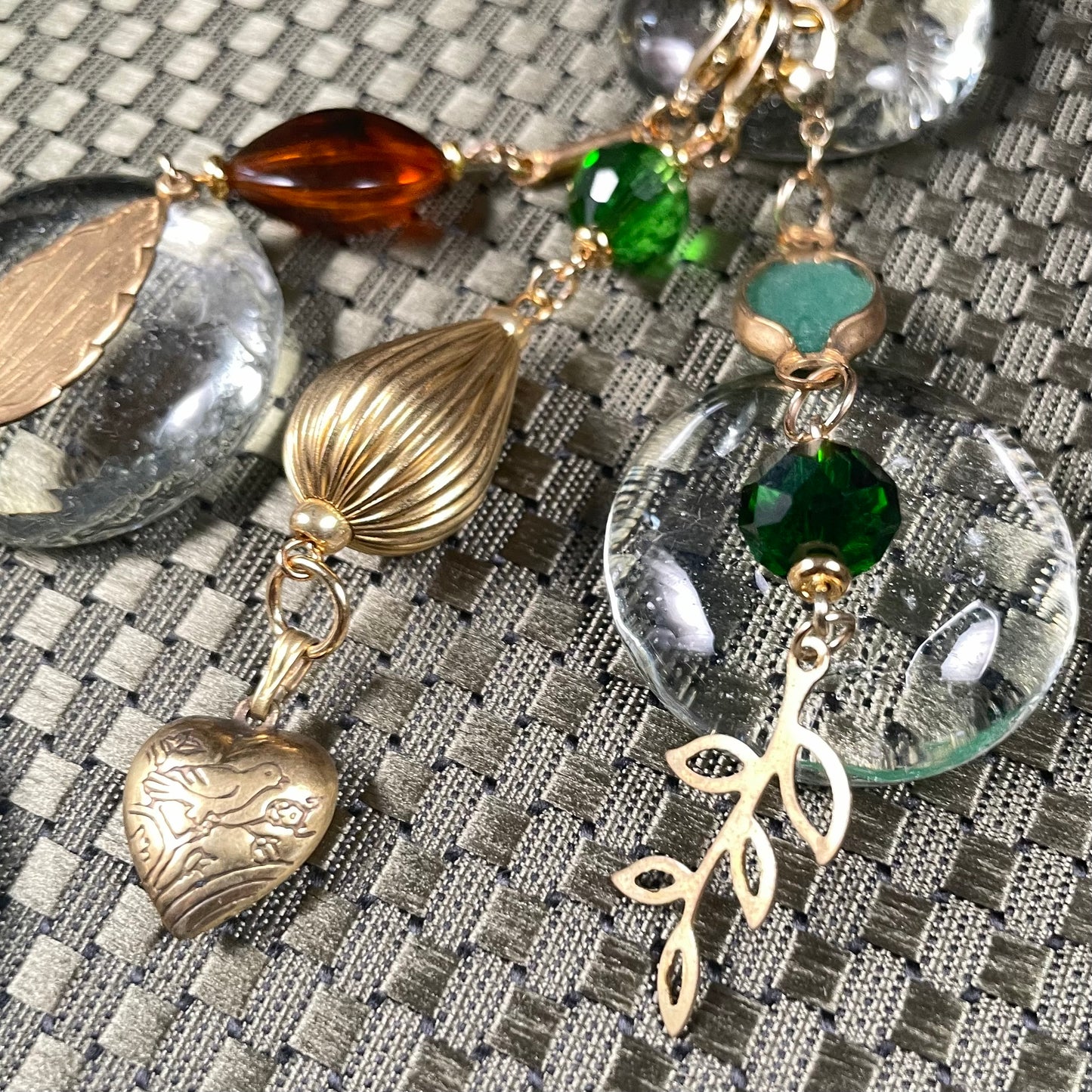 Nature love goldtone bag charm
