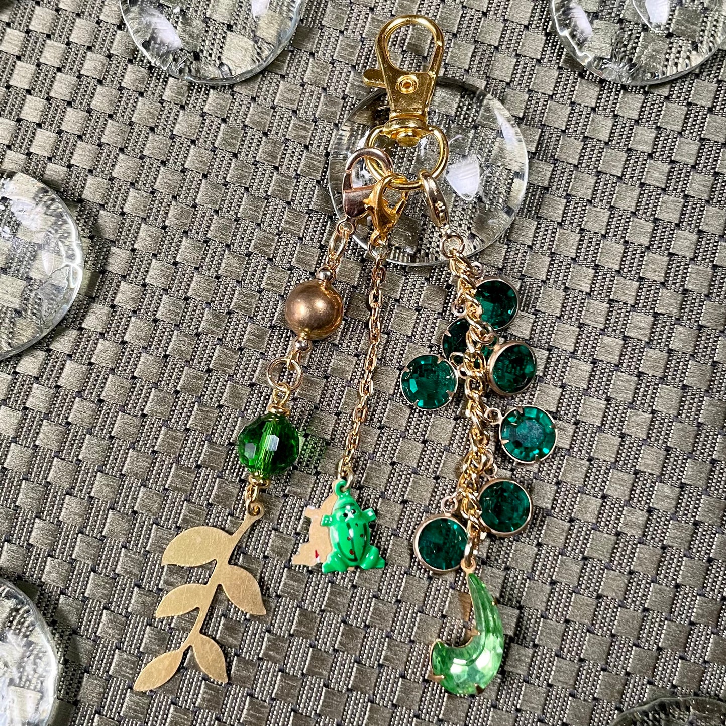 Frog pond goldtone bag charm