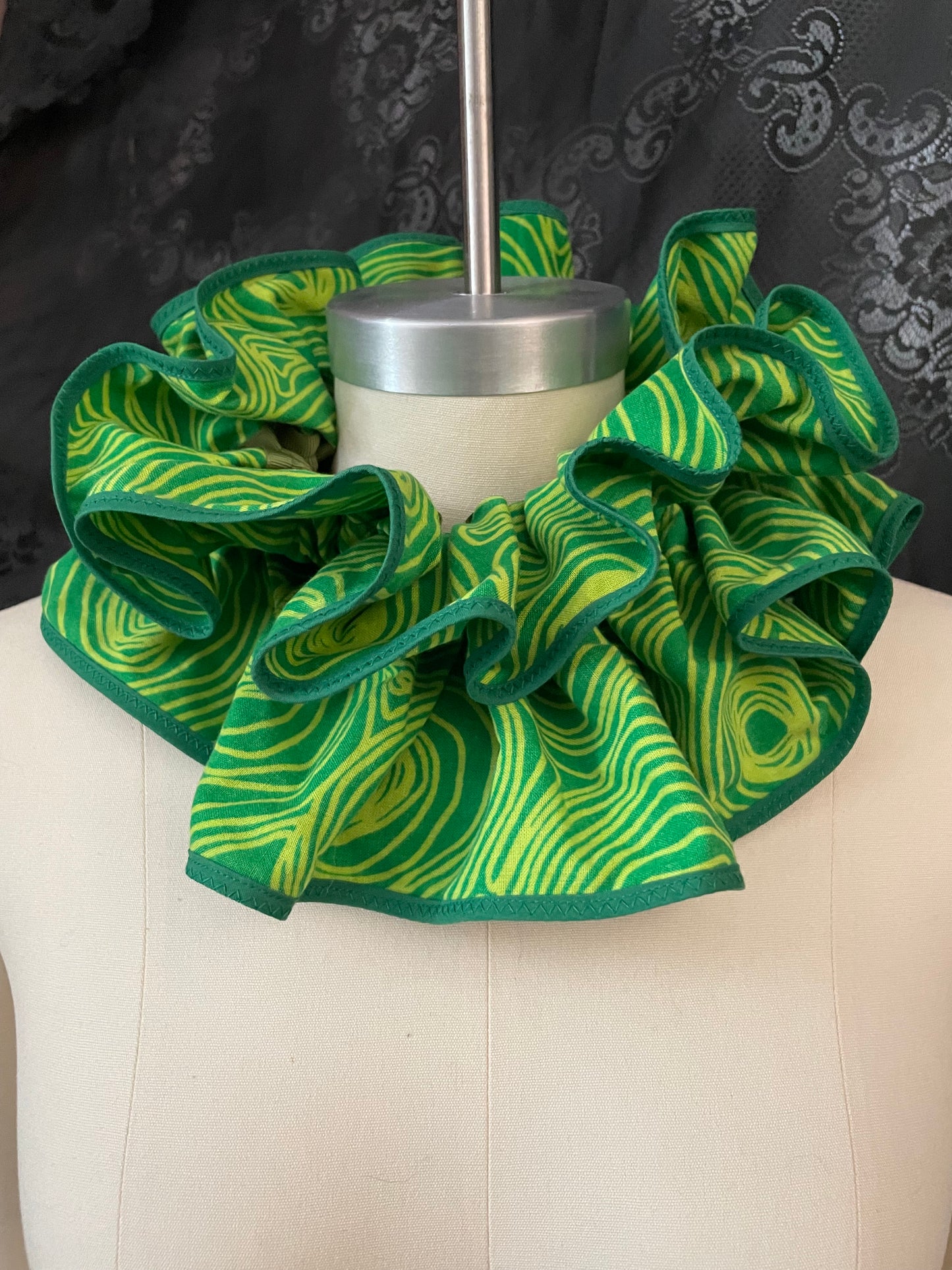 Green Ruffle Collar