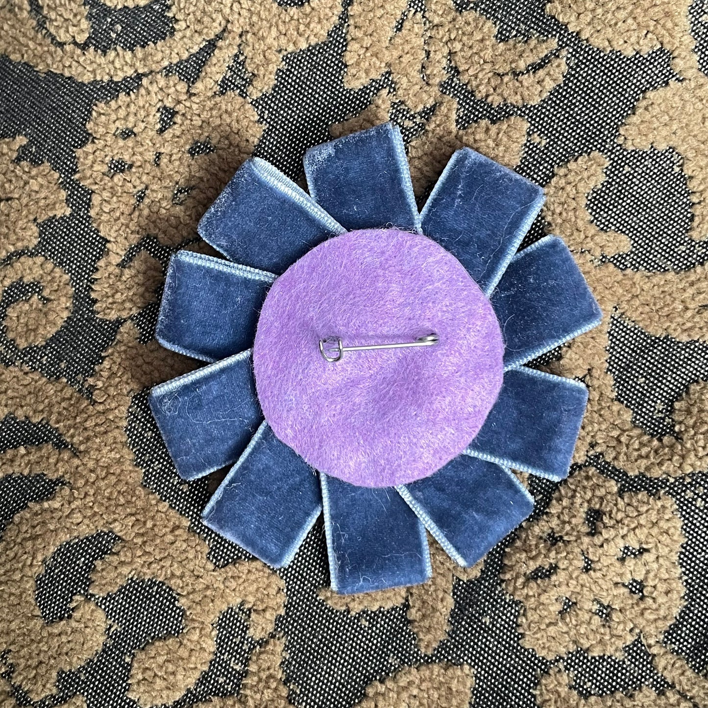 Misdreavus Rosette Badge Pin