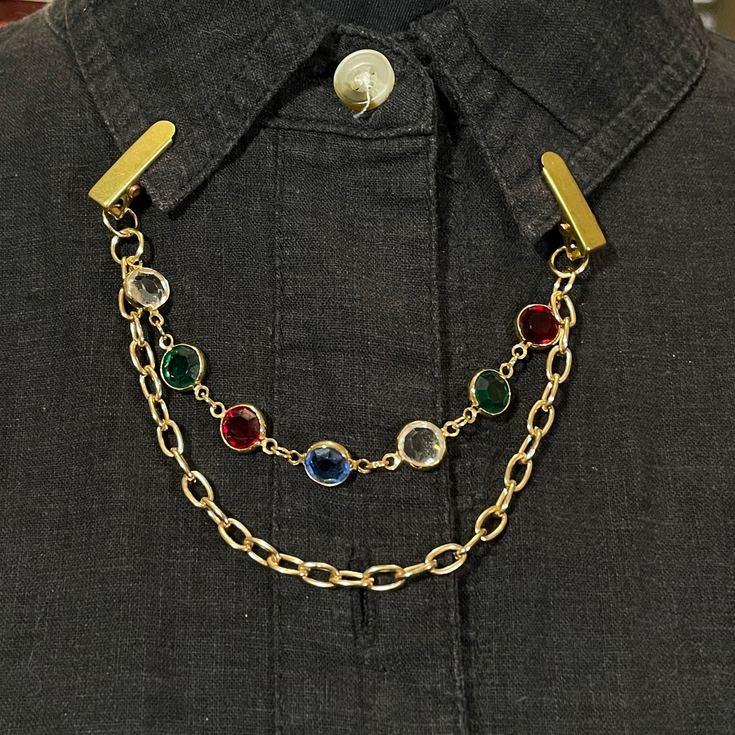 Faceted collar chain