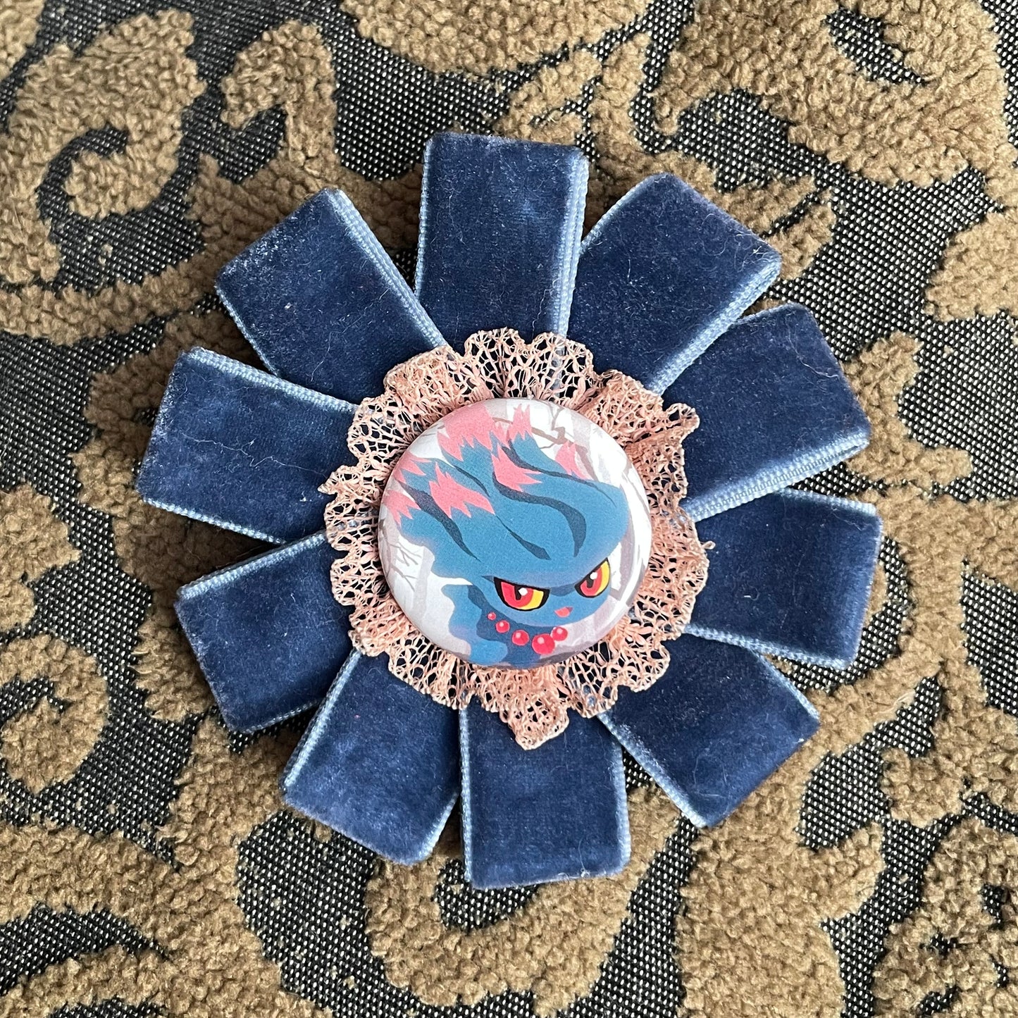 Misdreavus Rosette Badge Pin
