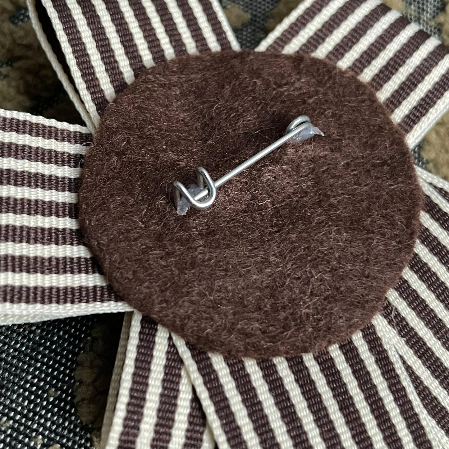 Prize Ribbon Badge Pin