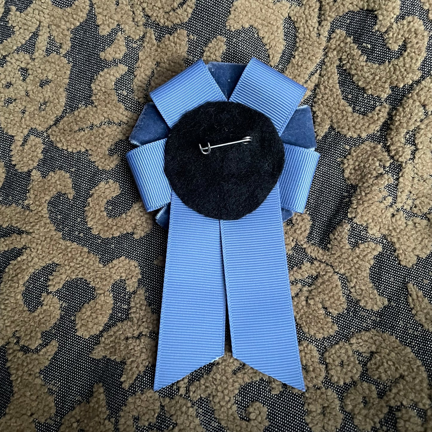 Prize Ribbon Badge Pin