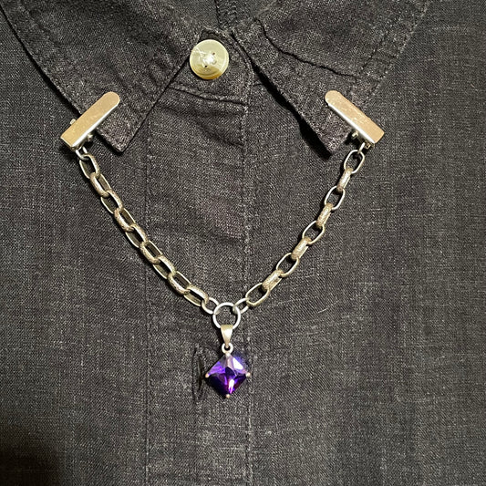 Silvertone purple dia collar clip