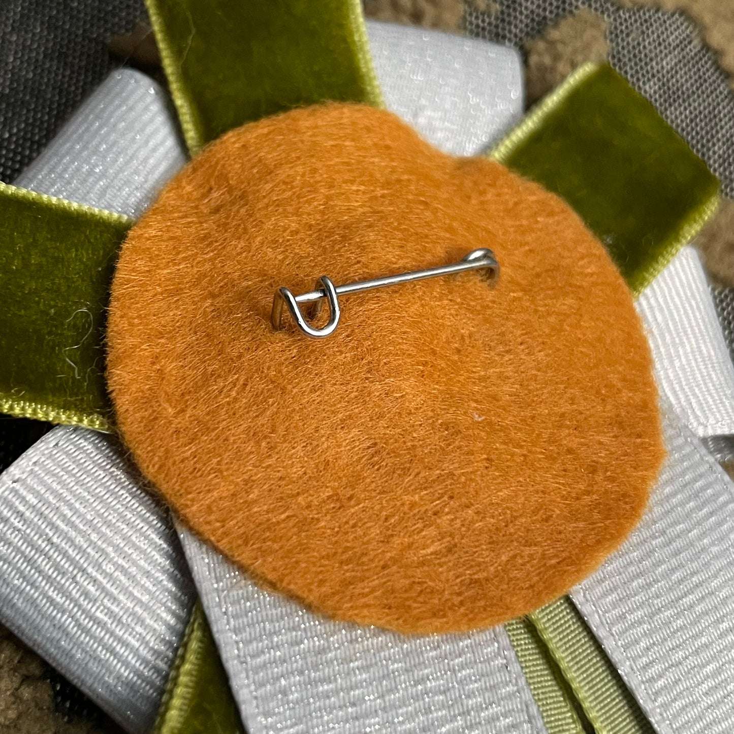 Prize Ribbon Badge Pin