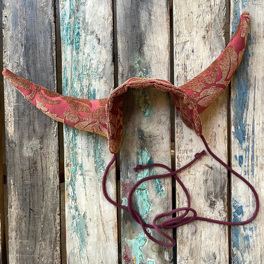 Red Horns