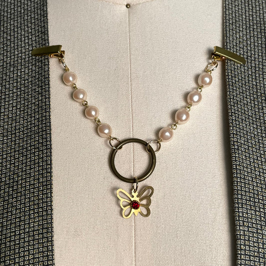 Butterfly pearl clip chain - shorter