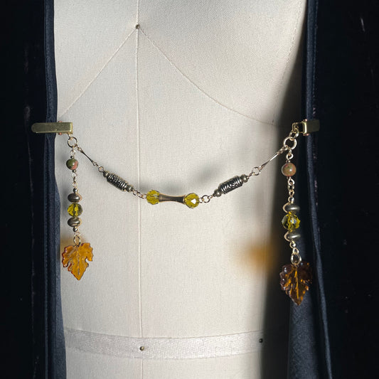 leaf fall goldtone collar clip