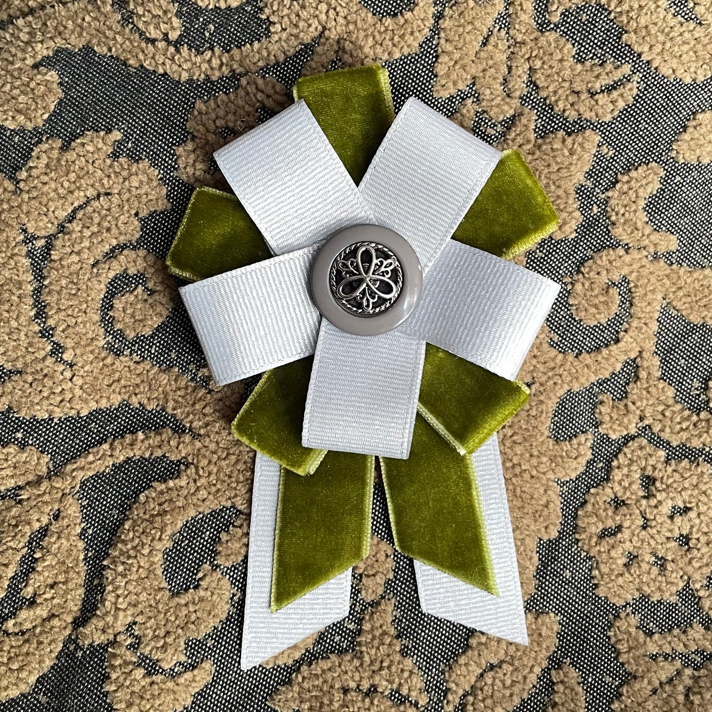 Prize Ribbon Badge Pin