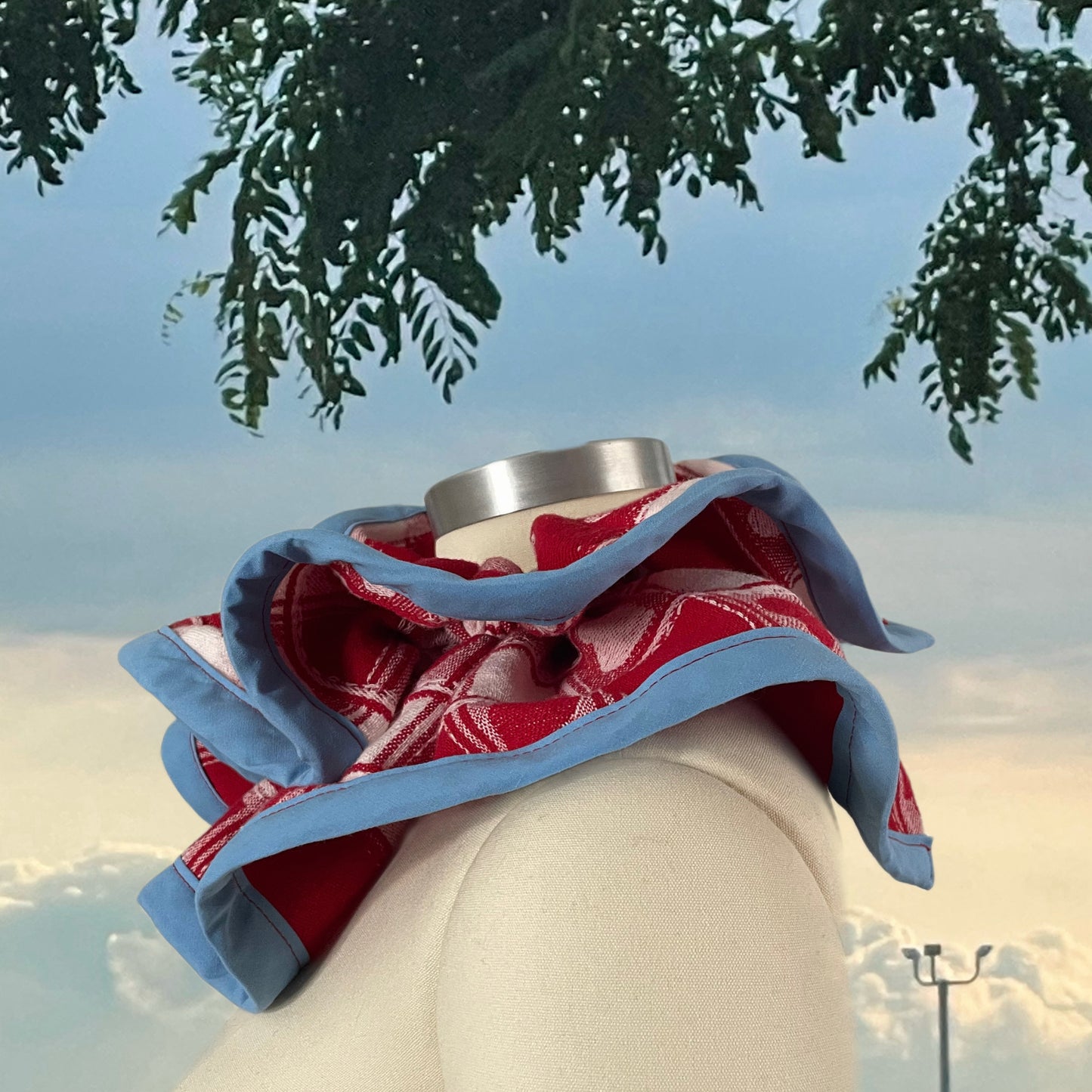 Heart Ruffle Collar
