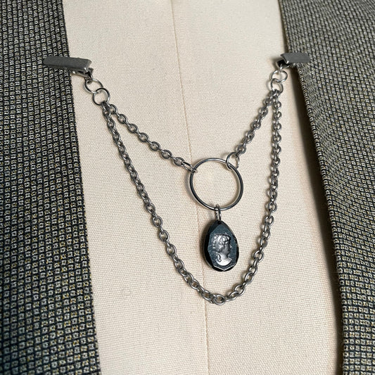 Silver tone cameo collar clip