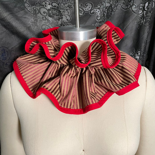 Red stripe Ruffle Collar