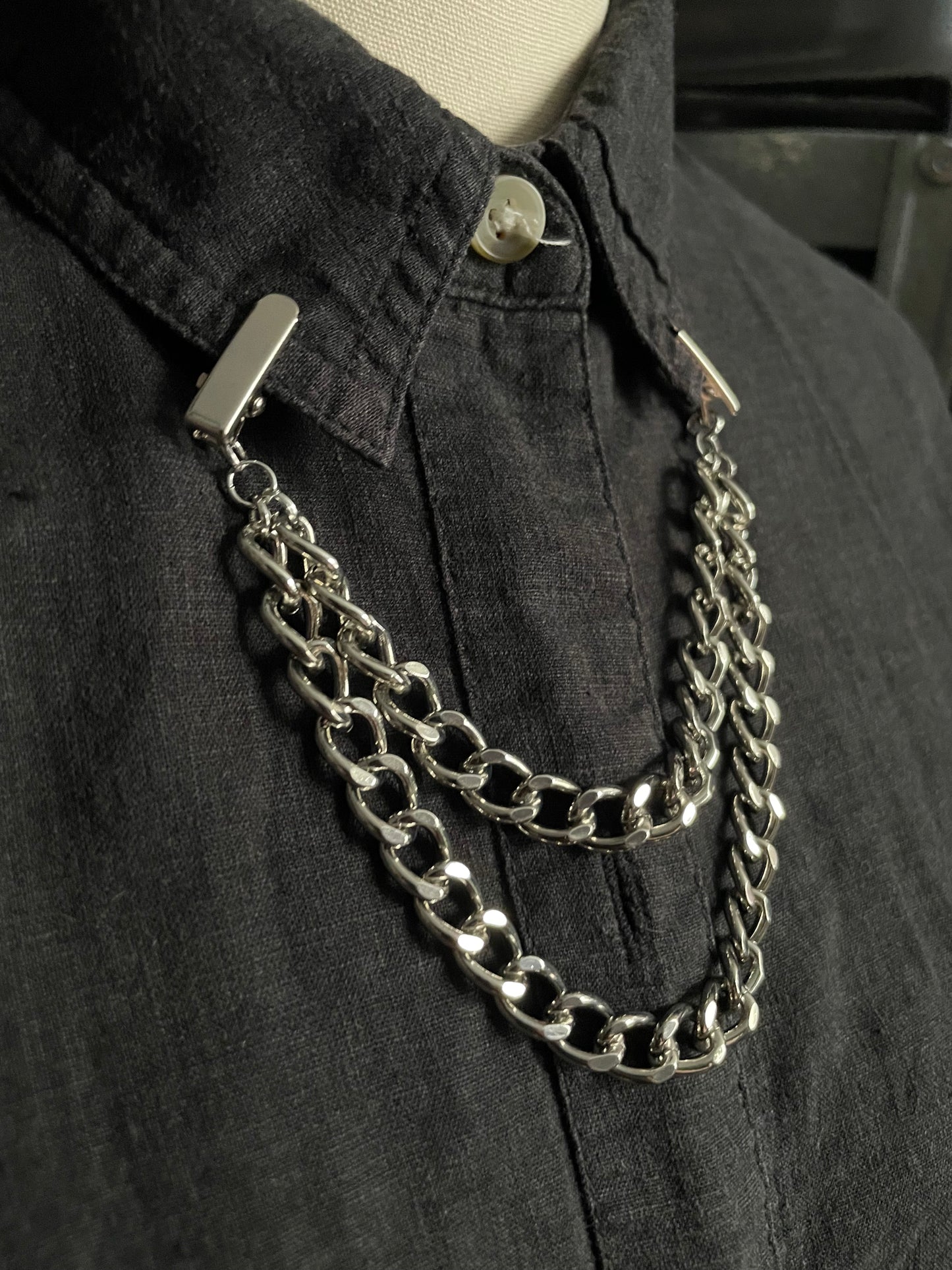 Dual chain silver tone collar clip