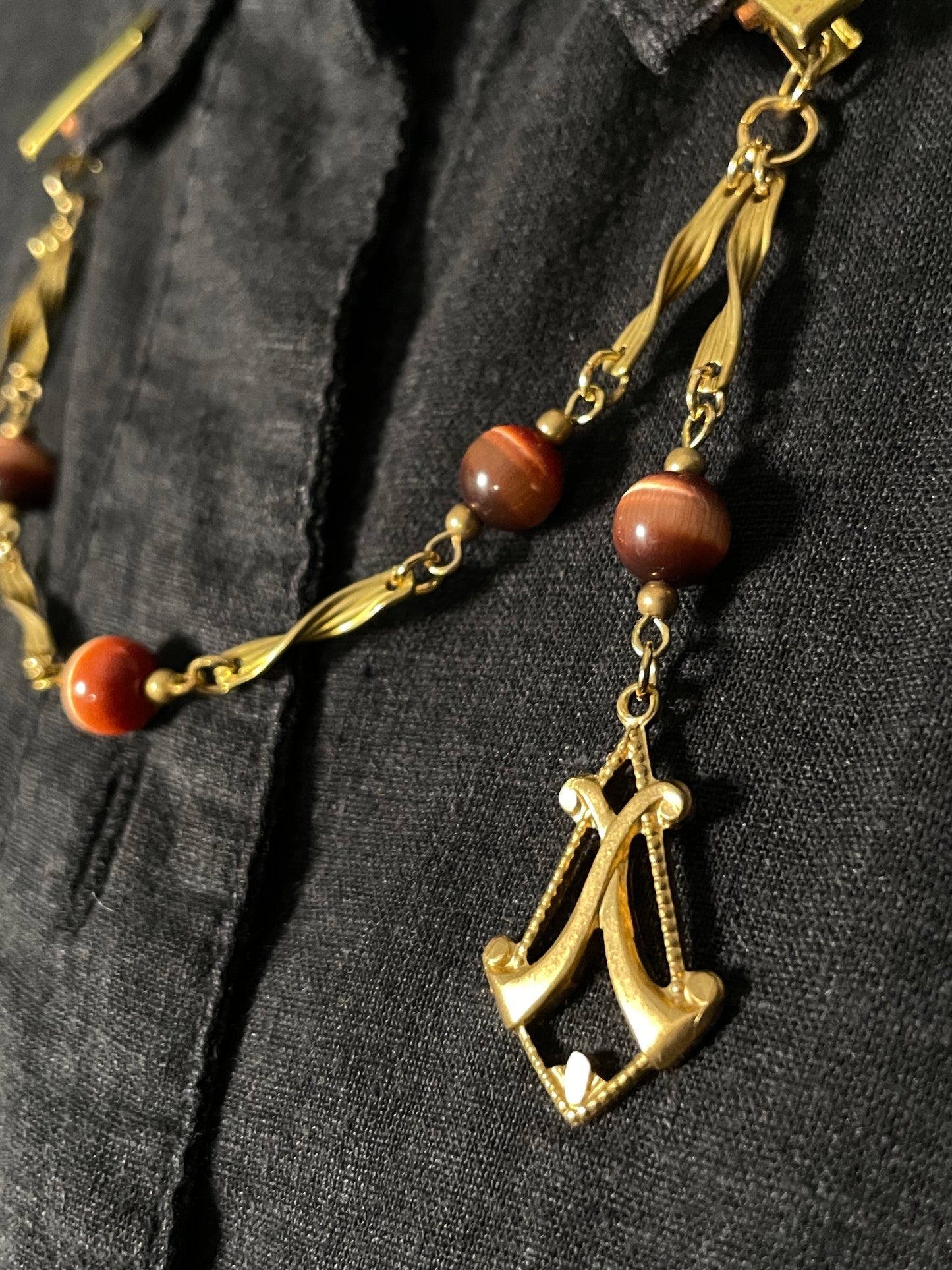 Brown & gold collar clip chain